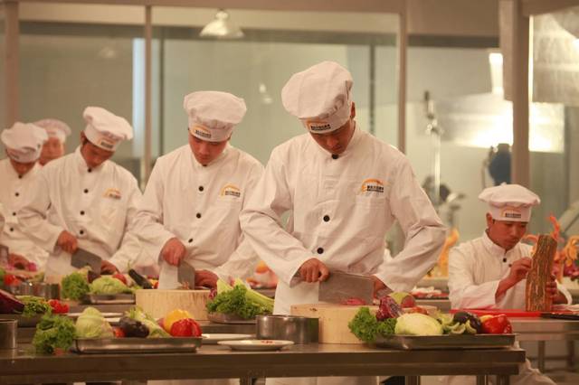 2026年中餐出海的机会在哪？餐链国际版如何重塑全球化餐饮供应链(图1)