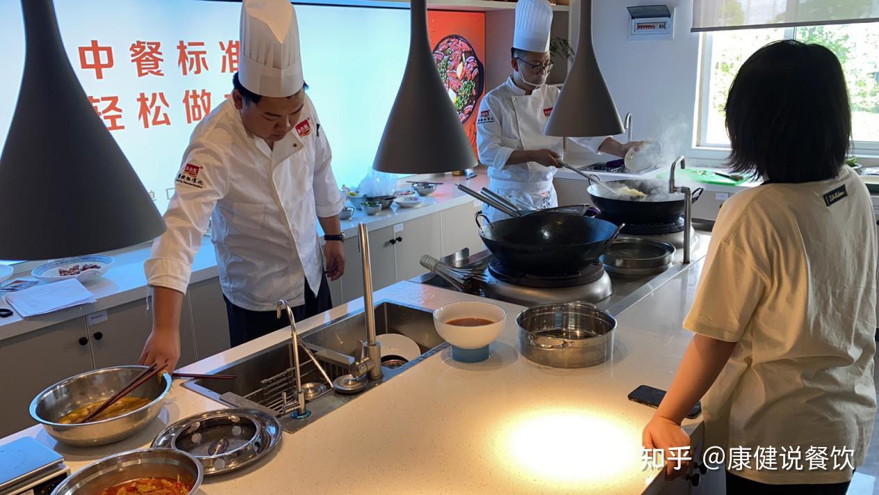 扬州大学怎么样？中餐界“黄埔军校”A+冠军专业点亮餐桌(图1)